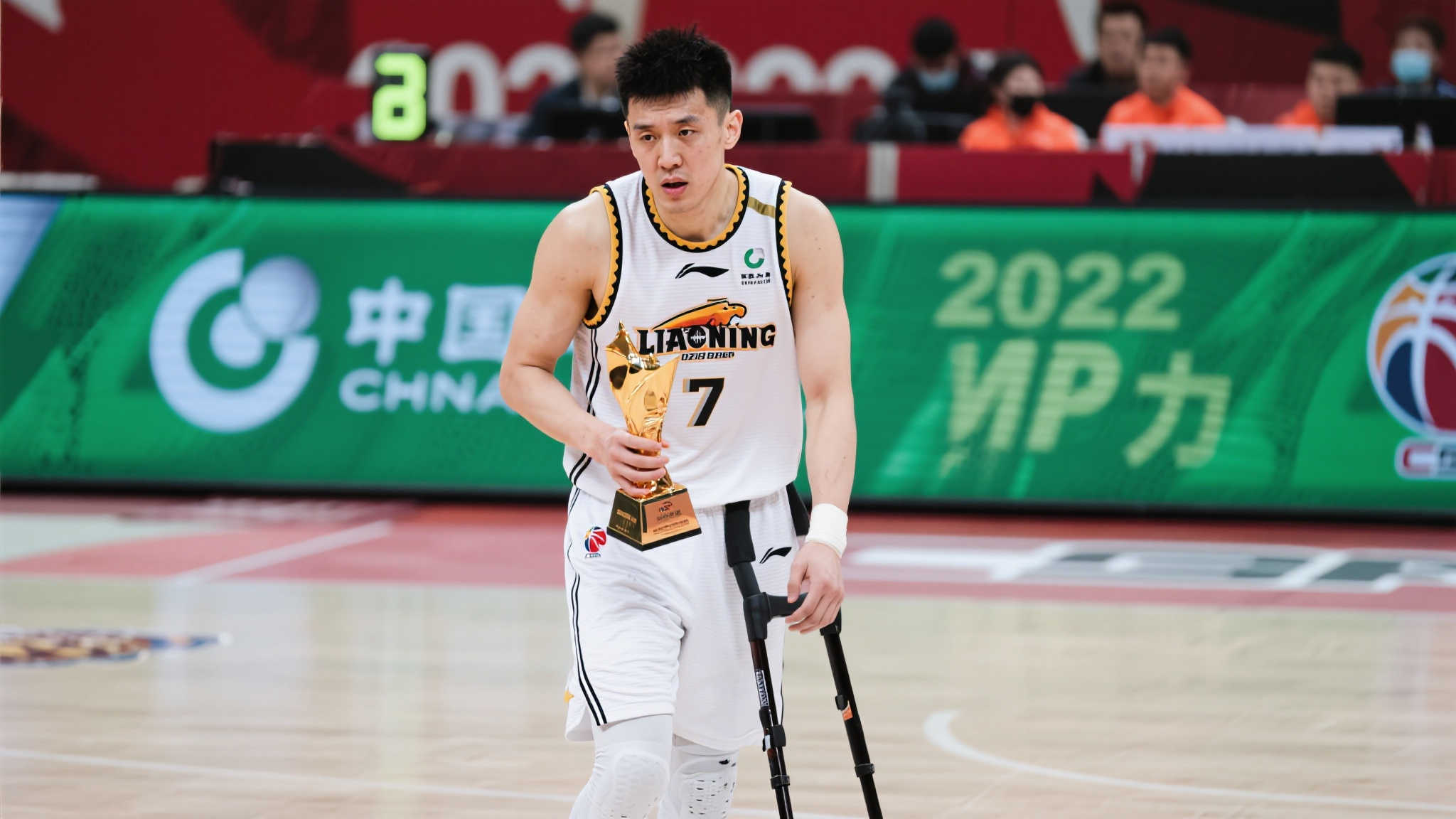 翟晓川晒与丁彦雨航并肩作战比赛视频:国家队兄弟情深 翟晓川晒与丁彦雨航并肩作战比赛视频:国家队兄弟情深